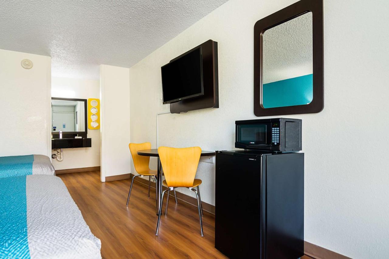 Hotel Econo Asheboro